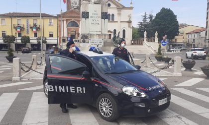 Isola della Scala, aggredisce i Carabinieri e poi si denuda: sedato e denunciato