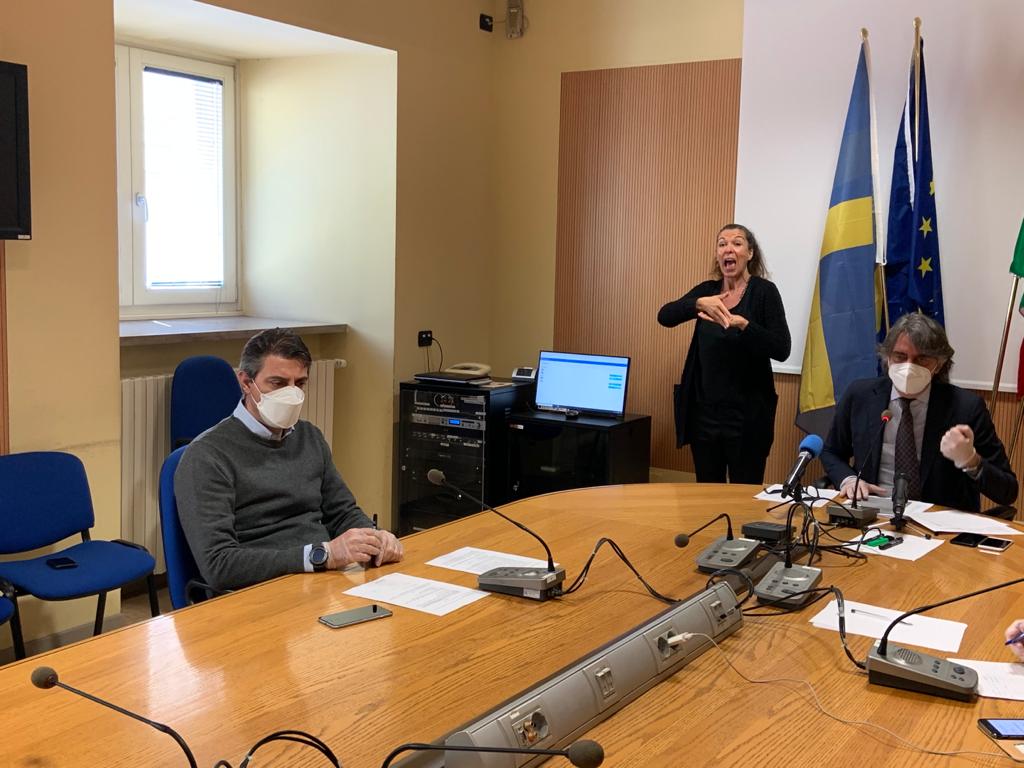 Apertura straordinaria della Ztl per accedere agli esercizi che vendono cibo d’asporto