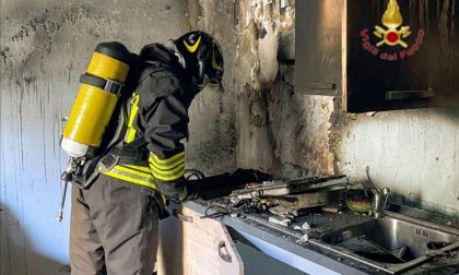 Prende fuoco la cucina del Bed and Breakfast, distrutto parte dell'arredamento