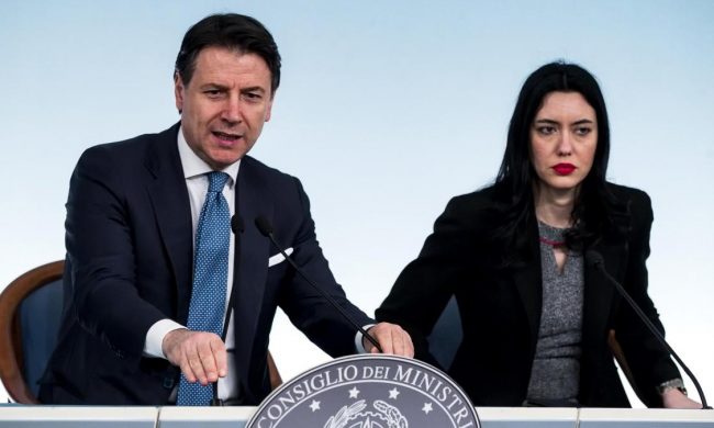 Maturità online, tutti ammessi ma non solo: il testo del decreto scuola appena approvato