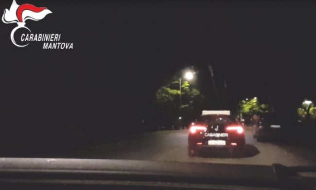 Rubano un’auto e delle slot machine poi tentano la fuga, uno è stato fermato a Nogara