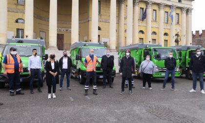 Dieci nuovi mezzi Amia per lo smaltimento di rifiuti, investimento da 1 milione di euro