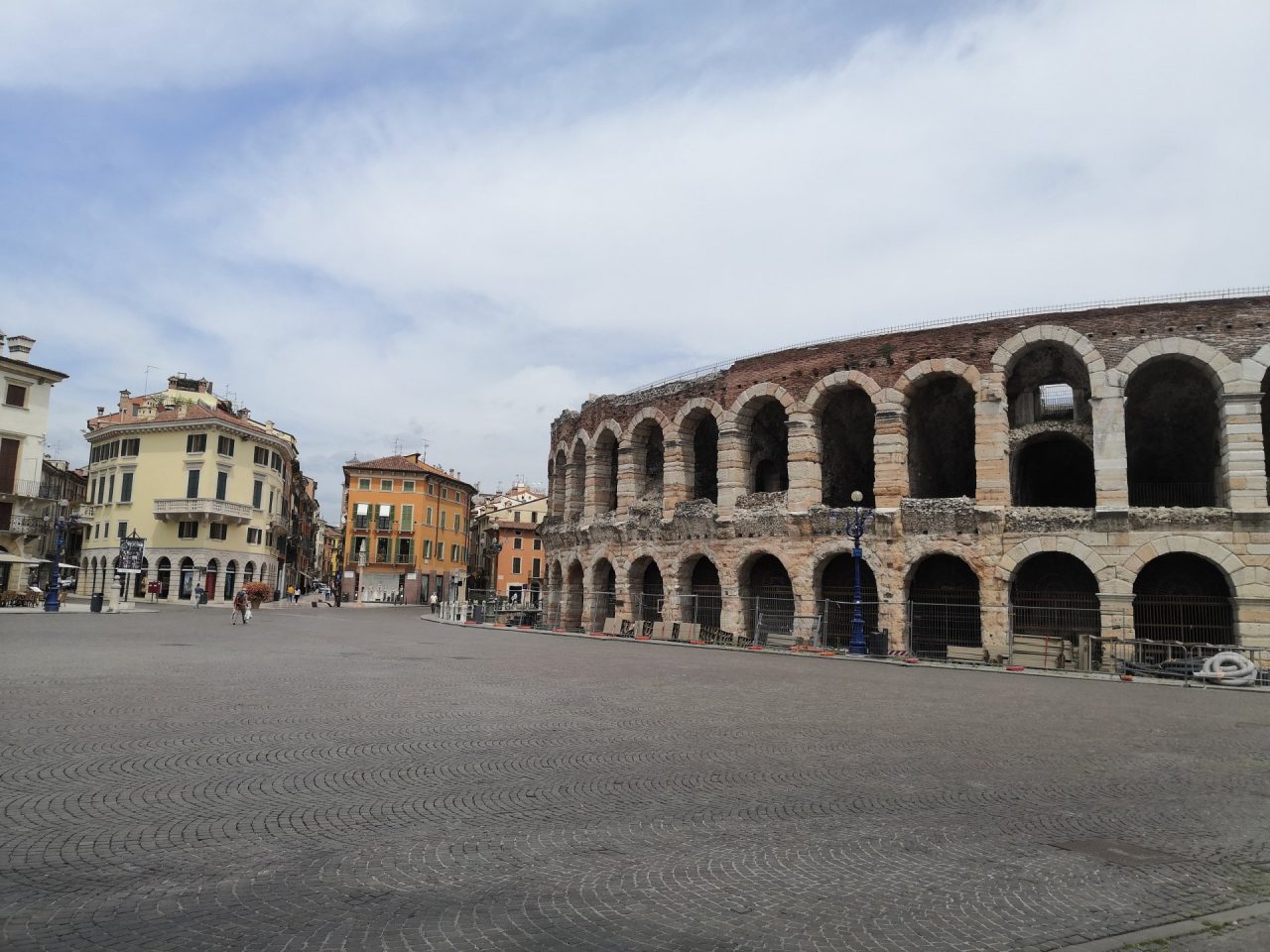 Verona riparte lentamente: sicurezza sì, ma anche qualche criticità sugli autobus FOTO