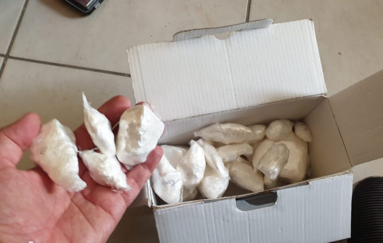 43enne aveva in casa 450 grammi di cocaina nascosti… ingegnosamente (ma non troppo)