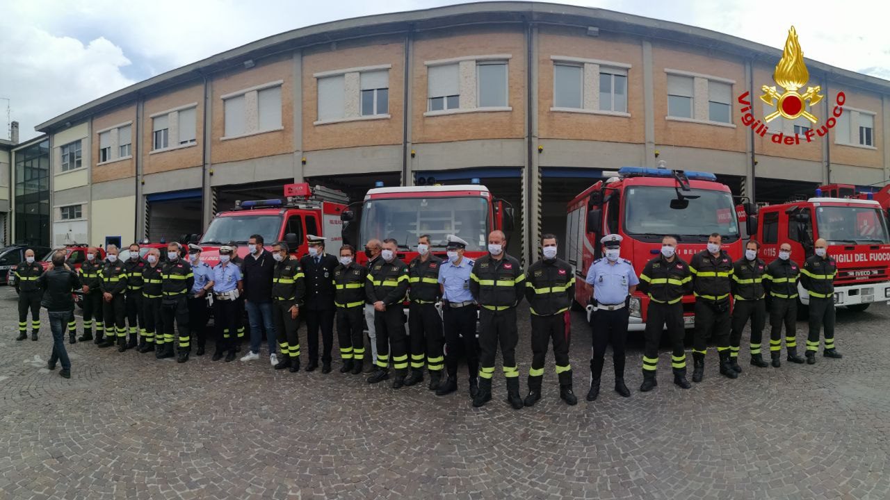 Donate 1400 mascherine a Polizia Locale e Vigili del Fuoco da un’azienda veronese FOTO E VIDEO