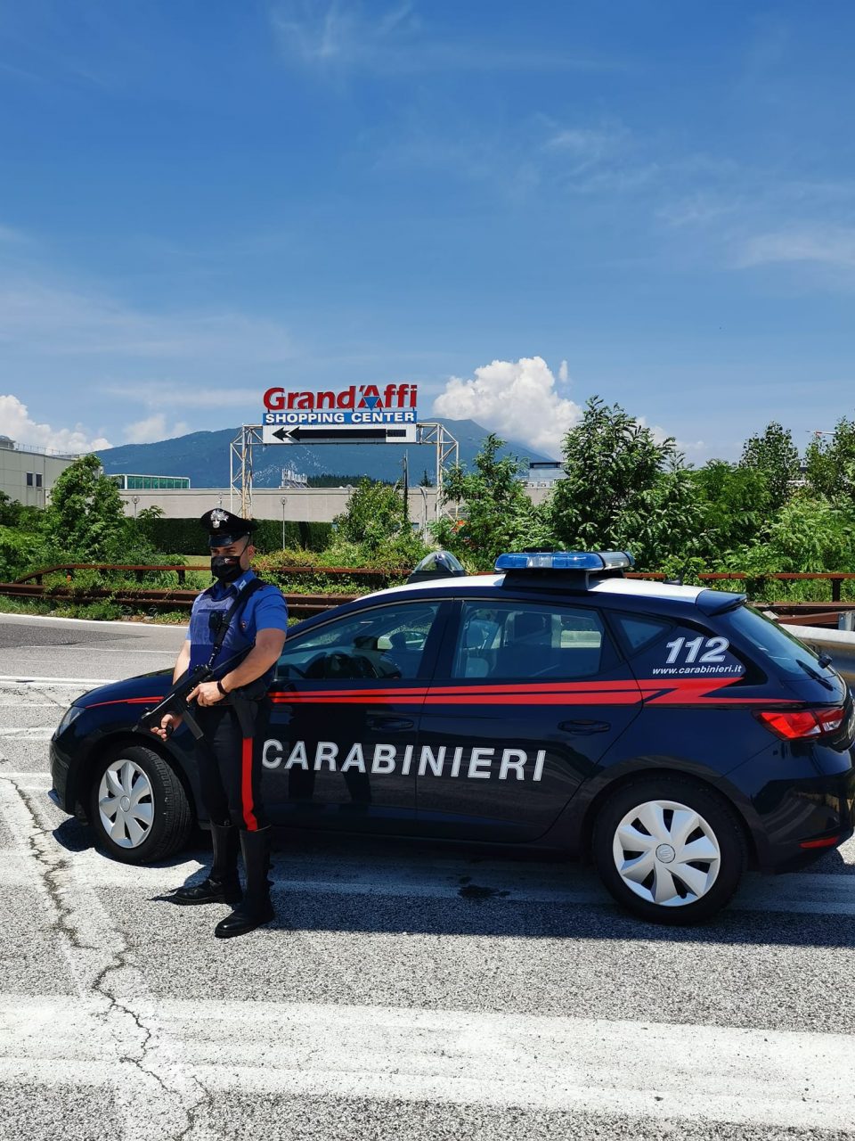 Arrestato corriere della droga con 400 grammi di cocaina