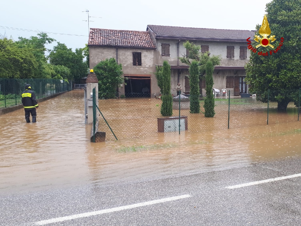 Vigili del Fuoco impegnati per l’emergenza maltempo: 27 interventi ultimati e 20 in attesa