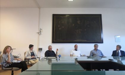 Finestrini rotti al parcheggio, Lorenzetti: “Aumenteremo le telecamere, chiesto il commissariato”