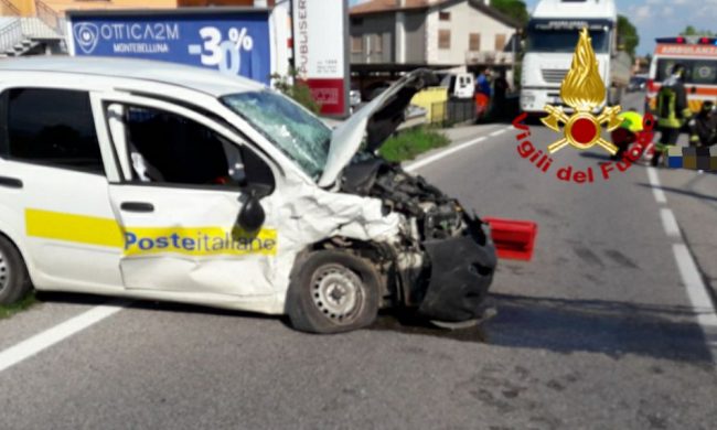 Frontale tra Porsche e Panda: è morta la postina dopo 4 giorni di agonia