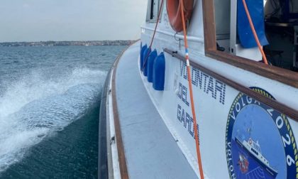 Si tuffa dal pedalò a Desenzano del Garda ma non riemerge, ritrovato il corpo del 22enne