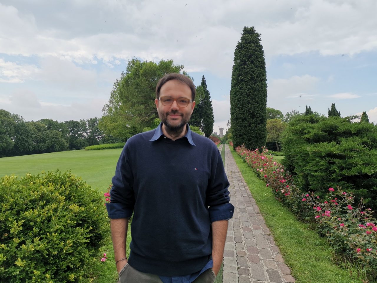 “Viale delle Rose”, l’opera realizzata da Riccardo Guasco per celebrare il Parco Giardino Sigurtà
