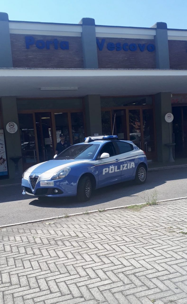 Rapina aggravata in zona Porta Vescovo: arrestati due giovani marocchini