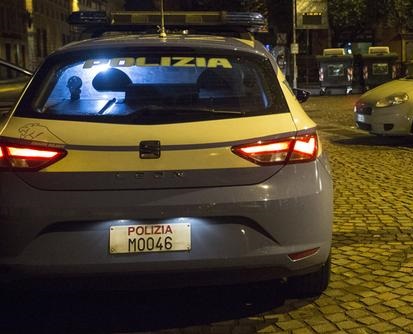 Minaccia l’ex fidanzata e aggredisce gli agenti, arrestato 41enne
