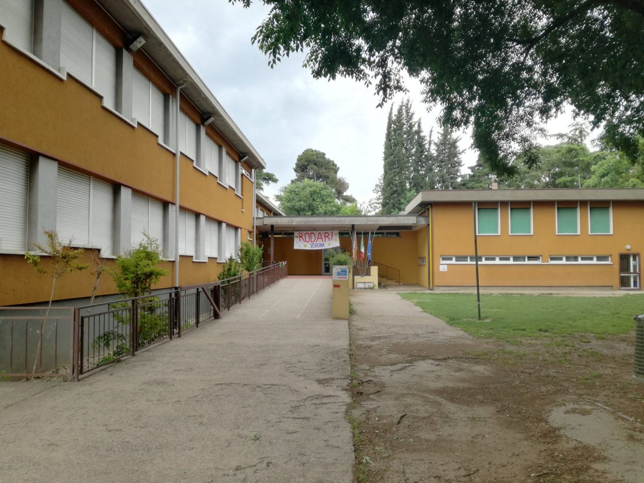 Assistente positiva al Covid, chiuso centro estivo a Verona: tamponi a bimbi e operatori