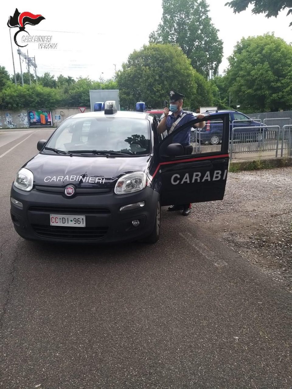 Era ricercato per reati inerenti a sostanze stupefacenti, 21enne arrestato