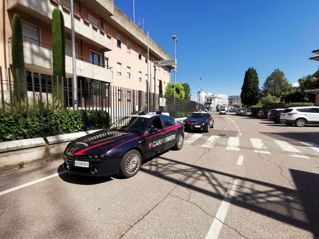 Lasciato dalla fidanzata, s’imbottisce di psicofarmaci: per fortuna ci sono i Carabinieri
