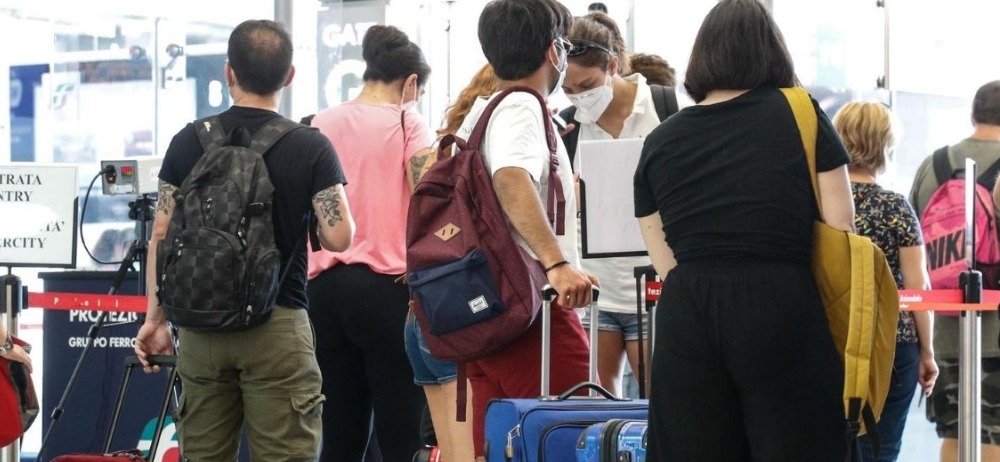 Rientri dall’estero: quota screening 3700, oggi al Catullo sottoposti a tampone 558 viaggiatori dalla Grecia