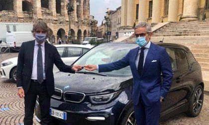 In Comune arriva la prima auto completamente elettrica, Sboarina: "Mobilità sostenibile ad impatto zero"