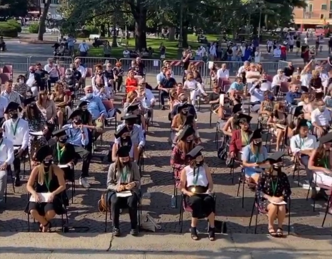 Da tutta Italia in Piazza Bra per la consegna del doppio diploma Italia-Usa – Gallery