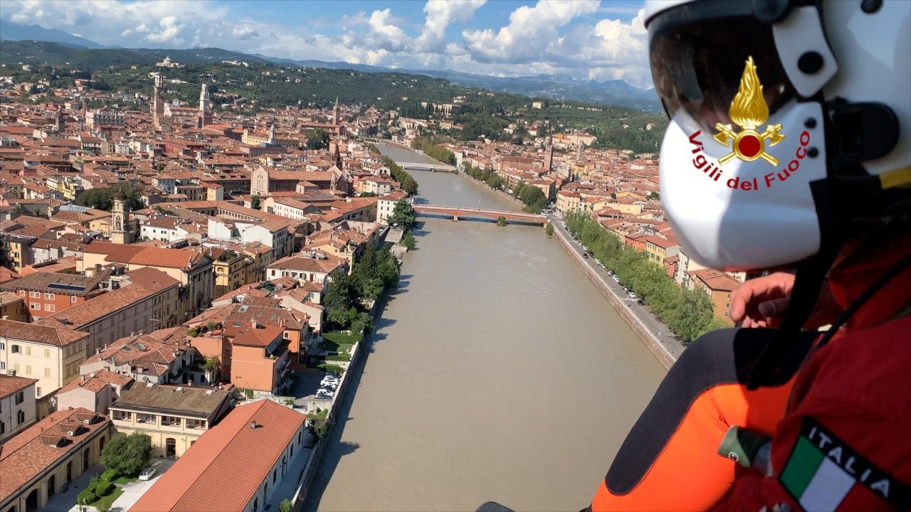 Proseguono le ricerche dei due uomini dispersi nell’Adige FOTO E VIDEO