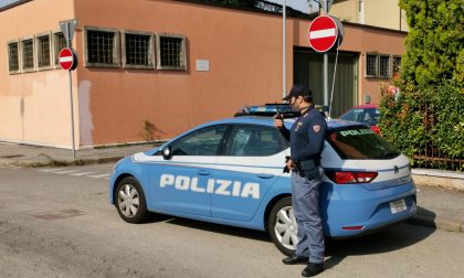 Sorpresi alla guida di un motorino rubato: fermati due ricettatori e restituito il mezzo