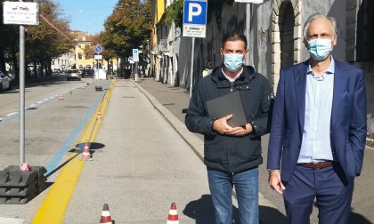 Applicata sulla ciclabile di Verona la nuova vernice luminescente che si illumina al buio