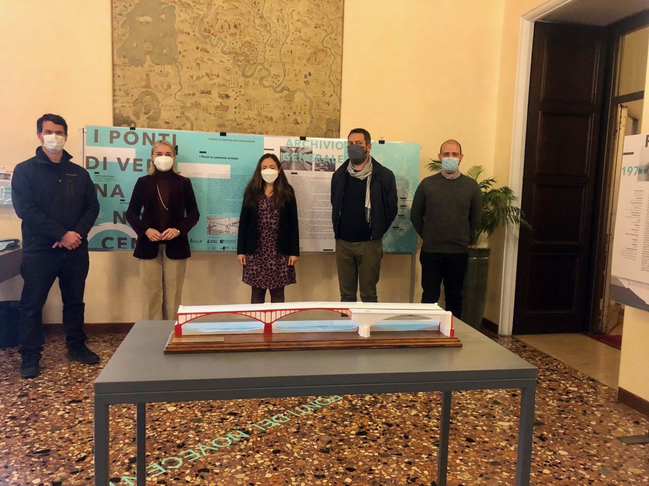 La storia degli antichi ponti di Verona in mostra in Municipio