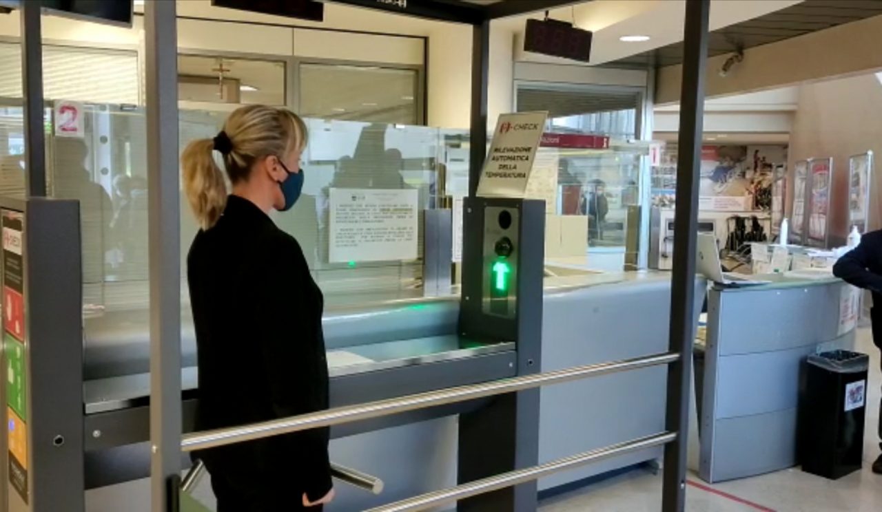Inaugurato il termoscanner al Mater Salutis, rileva se la mascherina è indossata correttamente FOTO E VIDEO