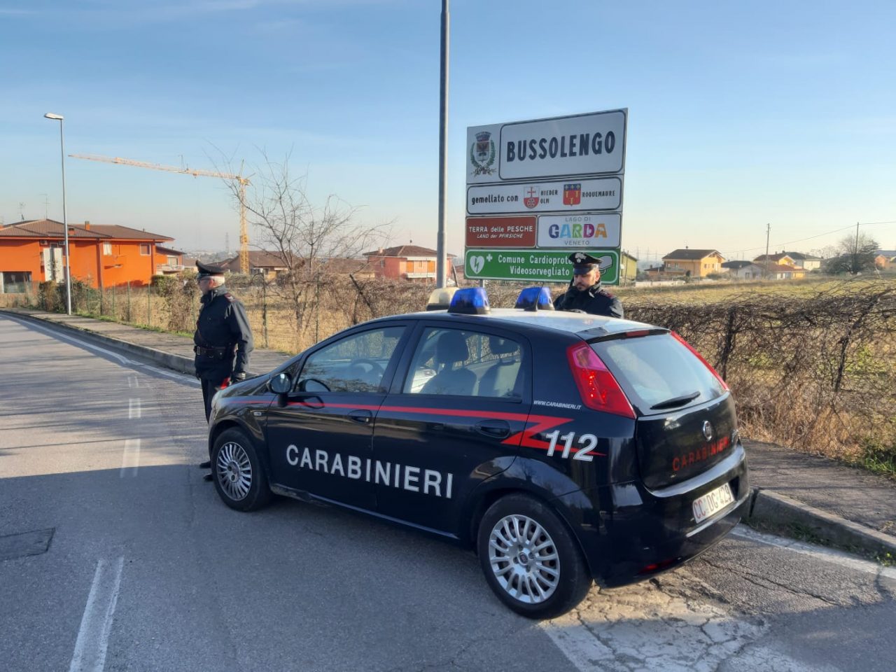 Scarcerato per consentirgli di disintossicarsi dall’alcol viene trovato ubriaco
