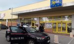 In sella al suo motociclo mette a segno furti in tre supermercati diversi