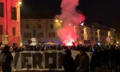 Esercenti scendono in piazza a Verona contro il Dpcm, un unico grido: "Libertà!" FOTO E VIDEO