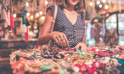 Mercati nelle giornate festive infrasettimanali dell'anno 2021, firmata l'ordinanza