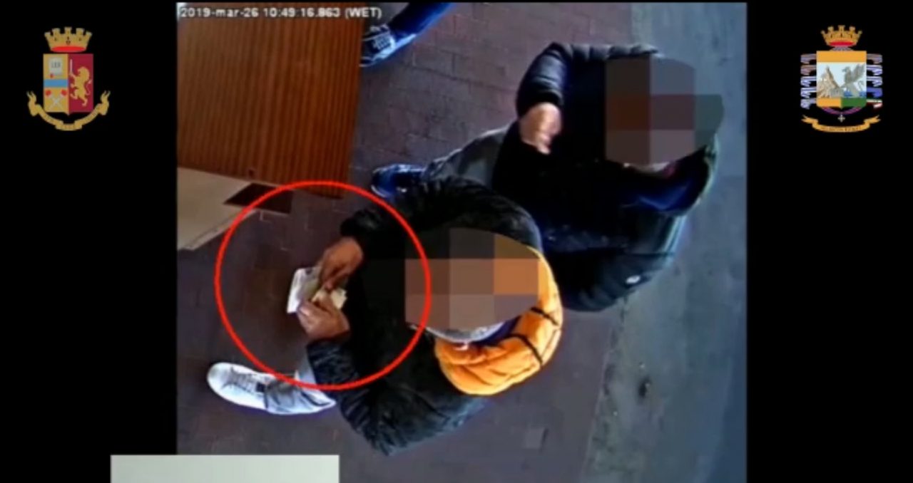 False revisioni di mezzi pesanti in cambio di “mazzette”, coinvolta anche Verona