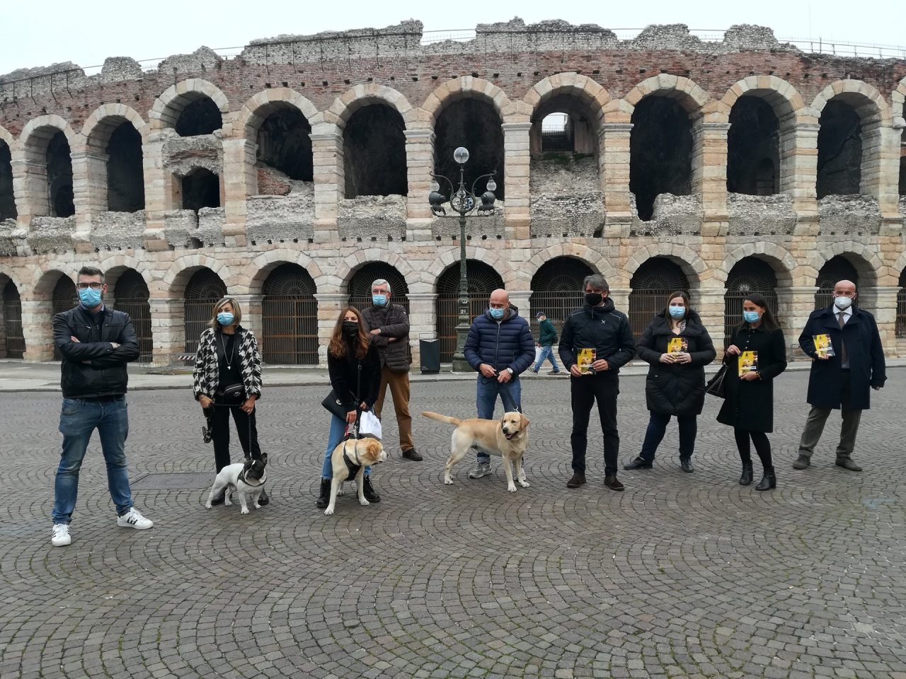 In distribuzione “A…come amico cane”, consigli utili in tempo Covid