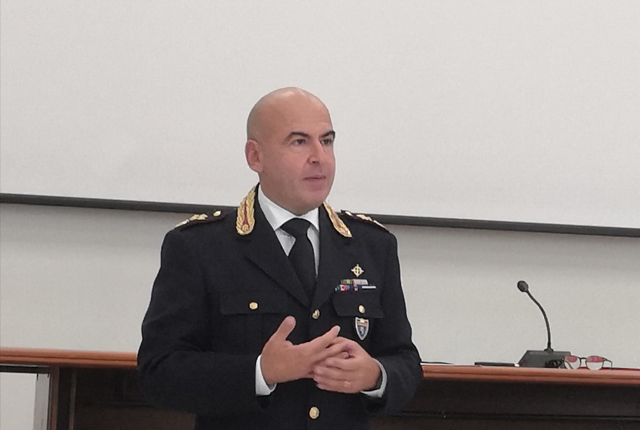 Rubano dei monopattini a noleggio ma vengono fermati prima di raggiungere il confine