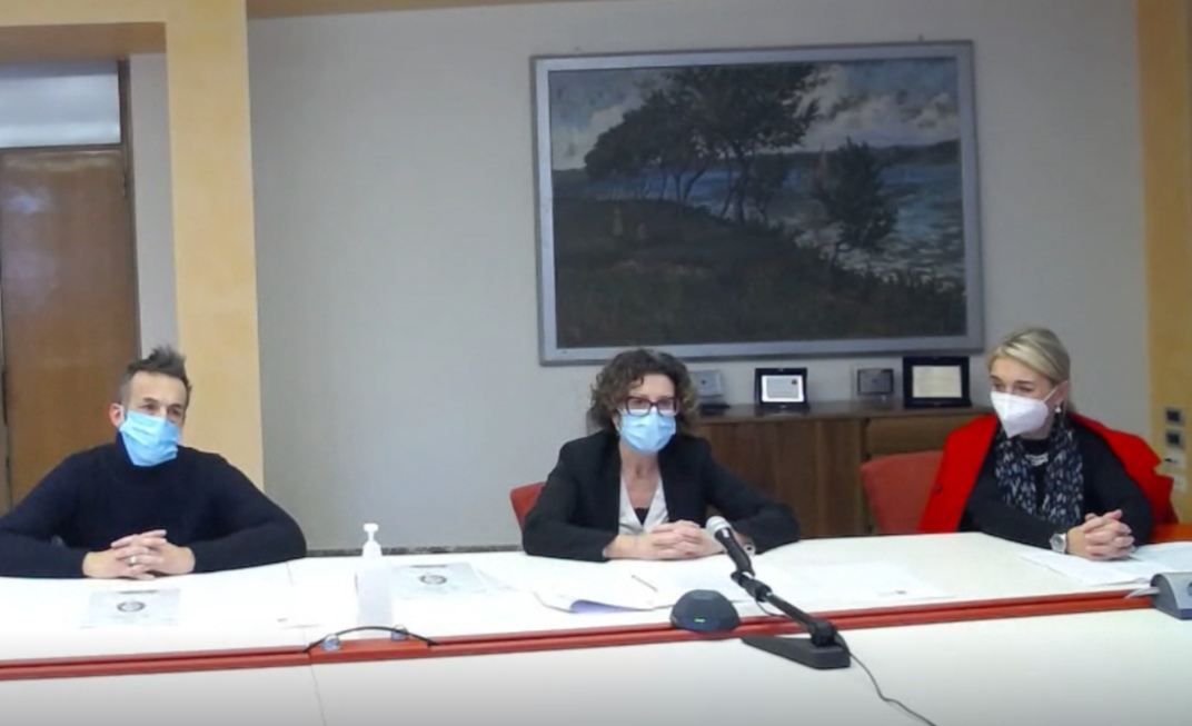 “La Cura – Quando la violenza si rende invisibile”, una mostra di sensibilizzazione