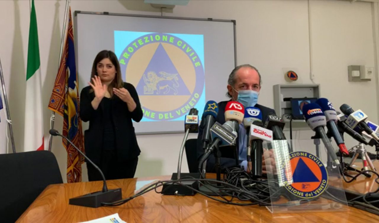 Covid, nuova ordinanza Zaia: “Aperti medi e grandi negozi il sabato” | +3418 positivi | Dati 27 novembre 2020