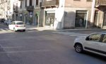 Grave scontro tra moto e bici a Verona: una zuffa vicino all'incidente intralcia i soccorsi