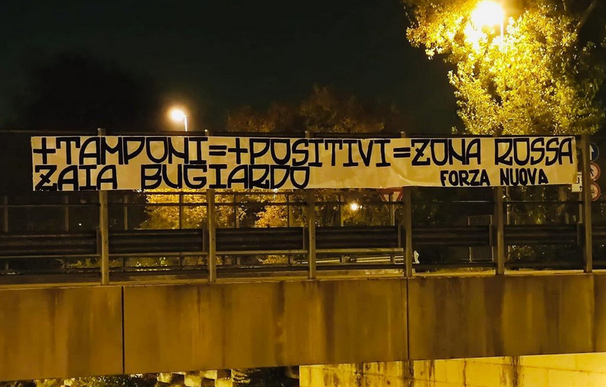 Striscione Forza Nuova anche a Verona sul pericolo zona rossa: “Zaia bugiardo”