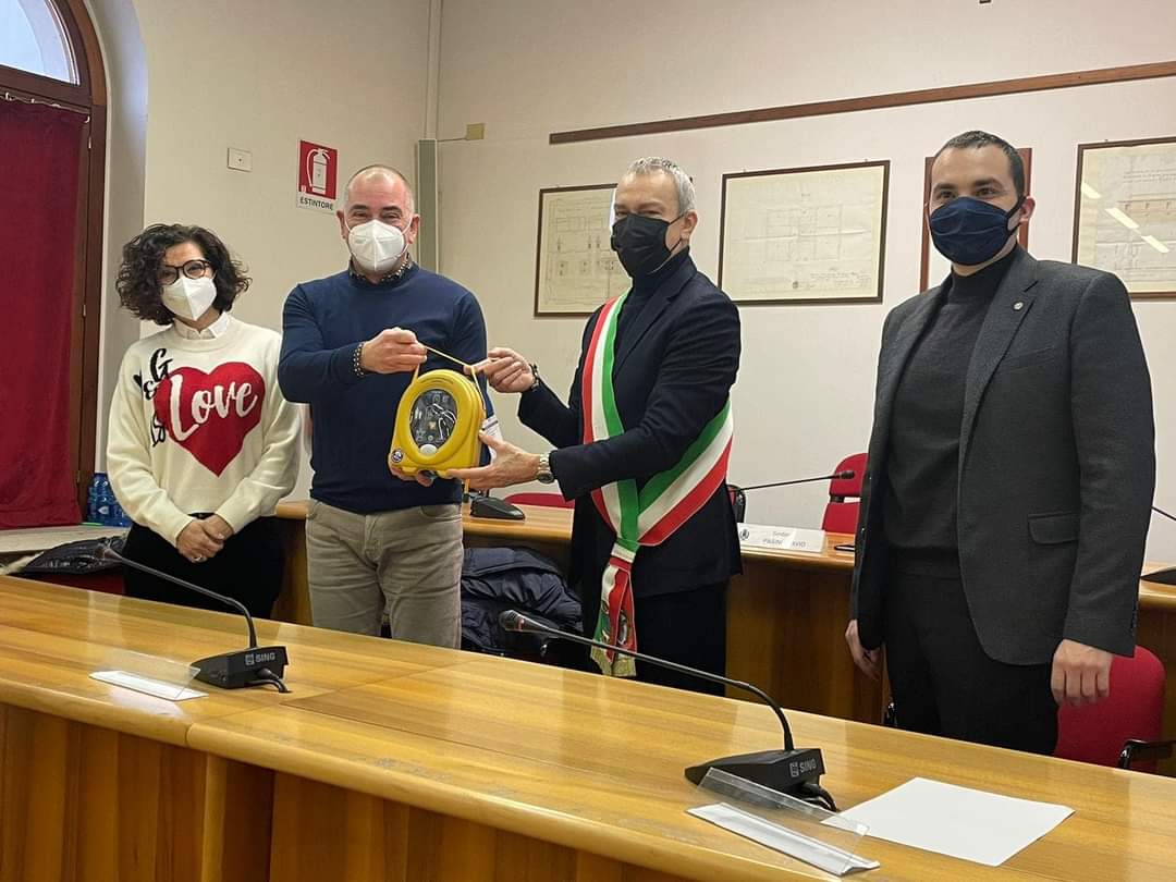 Donato un nuovo defibrillatore a Nogara, Pasini: “Un bene prezioso per tutti”