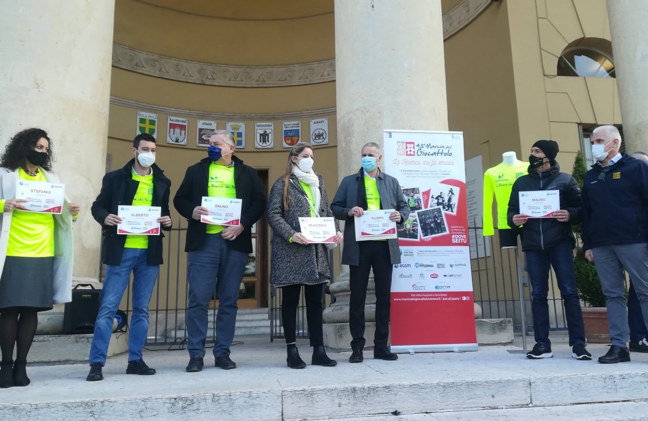 Torna la “Marcia del Giocattolo” per sostenere la ricerca, iscrizioni online e corsa a distanza