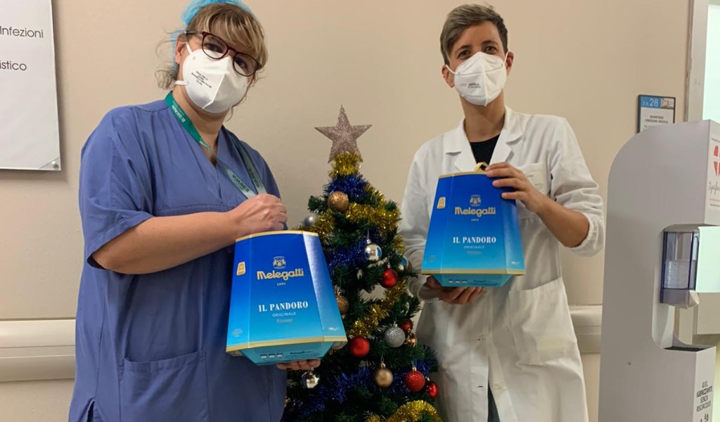 Melegatti ringrazia gli operatori sanitari e dona oltre 1000 pandori ai reparti pediatrici