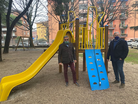 Amia destina 60mila euro per 200 nuovi alberi e per la riparazione dei giochi per bambini nelle aree verdi