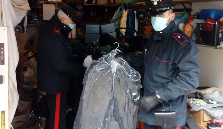 Rubavano furgoni carichi di vestiti di lusso, cinque arresti a Verona