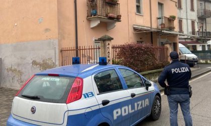 Paura a Verona: uomo grida “Vi ammazzo” e tenta di sfondare la porta di casa con un’arma