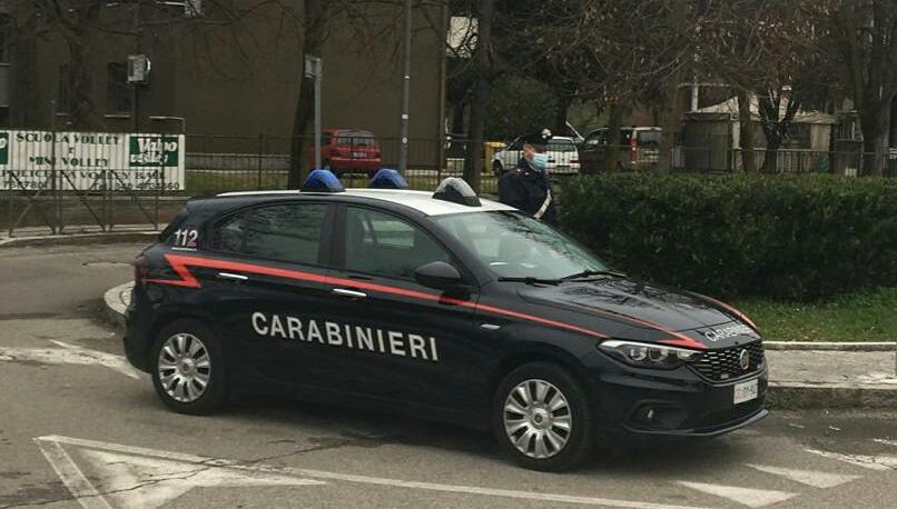 Al bar tabacchi a Parona si gioca e si consumano bevande, chiuso per 5 giorni
