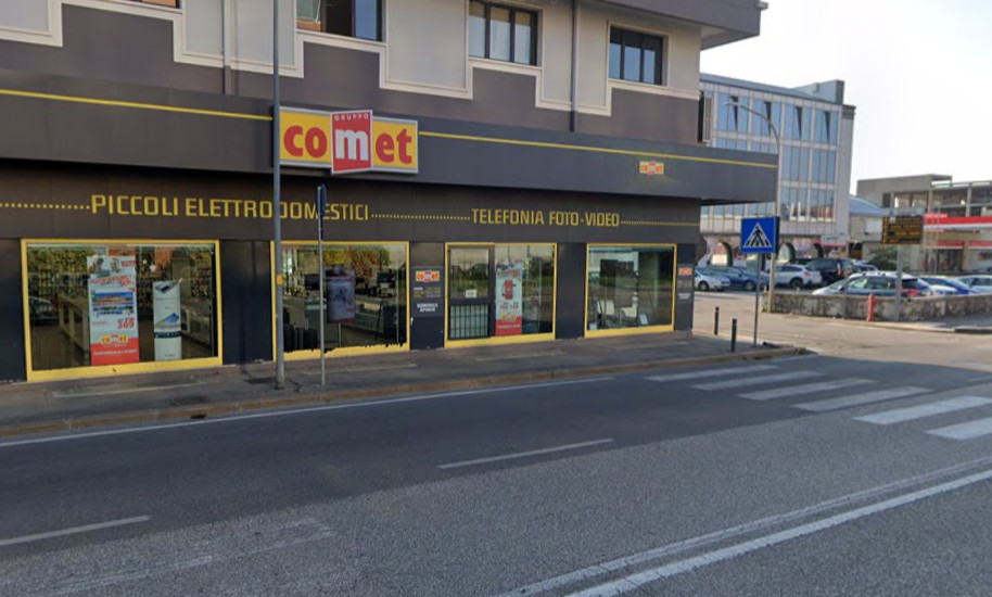 Automobilista fugge dopo l’incidente a Verona: motociclista in gravi condizioni
