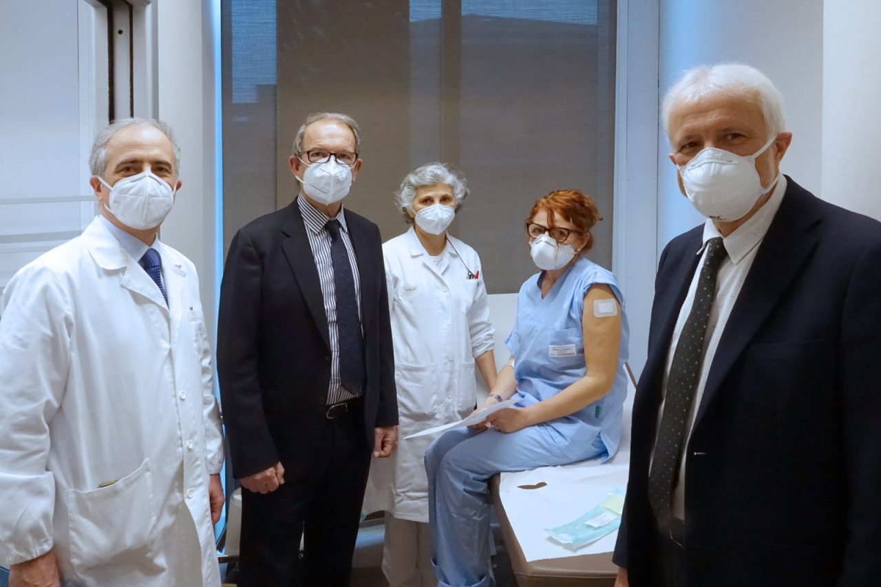 Sottoposti al vaccino anti Covid-19 i primi 120 operatori all’ospedale di Negrar – Gallery