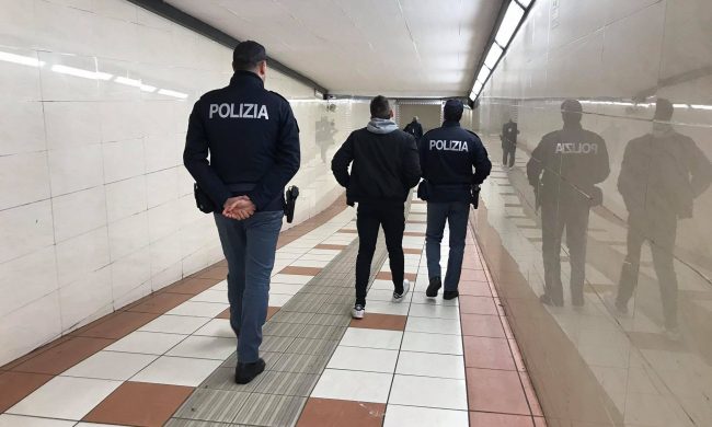 Corriere della droga beccato su un treno proveniente da Verona: nello stomaco 16 ovuli