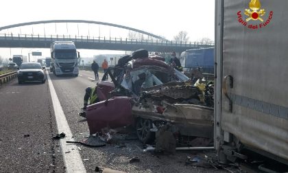 Tragedia sull'A22: muore a bordo dell'auto dopo aver tamponato un mezzo pesante